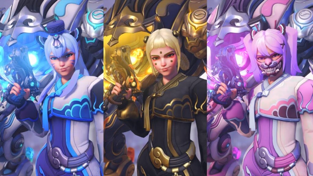 Horang in three outfits stand side by side